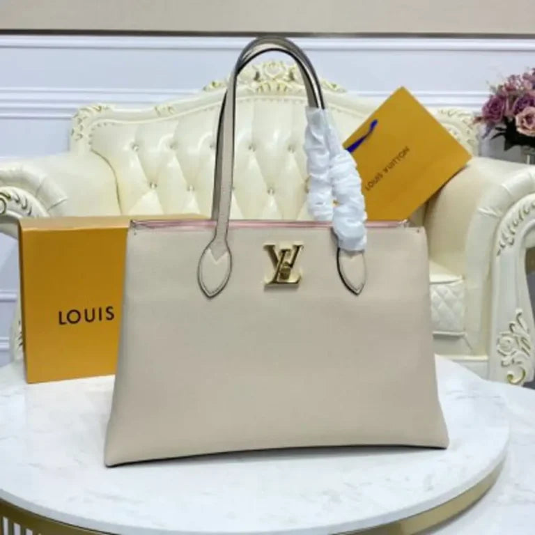 Women's Pre-Loved Louis Vuitton Lock Me Shopper Tote